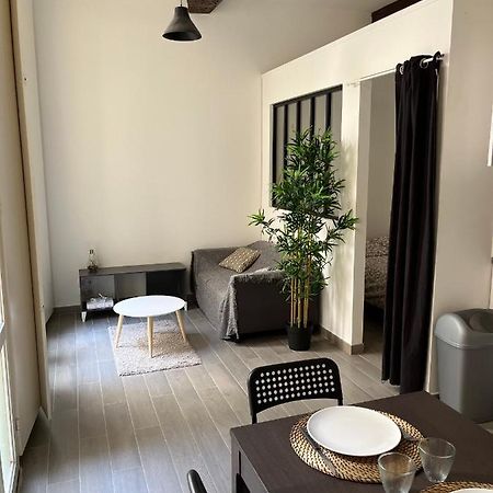 Studio Plein Coeur De Libourne Lägenhet Exteriör bild