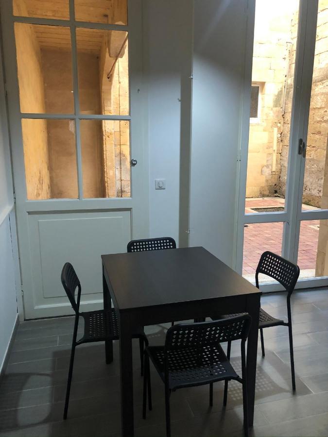 Studio Plein Coeur De Libourne Lägenhet Exteriör bild